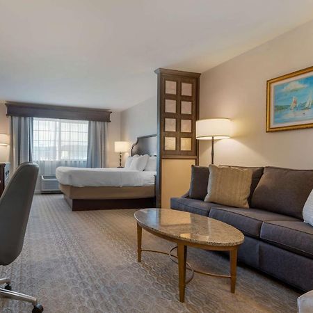 Best Western Plus Vineyard Inn And Suites Penn Yan Exterior foto