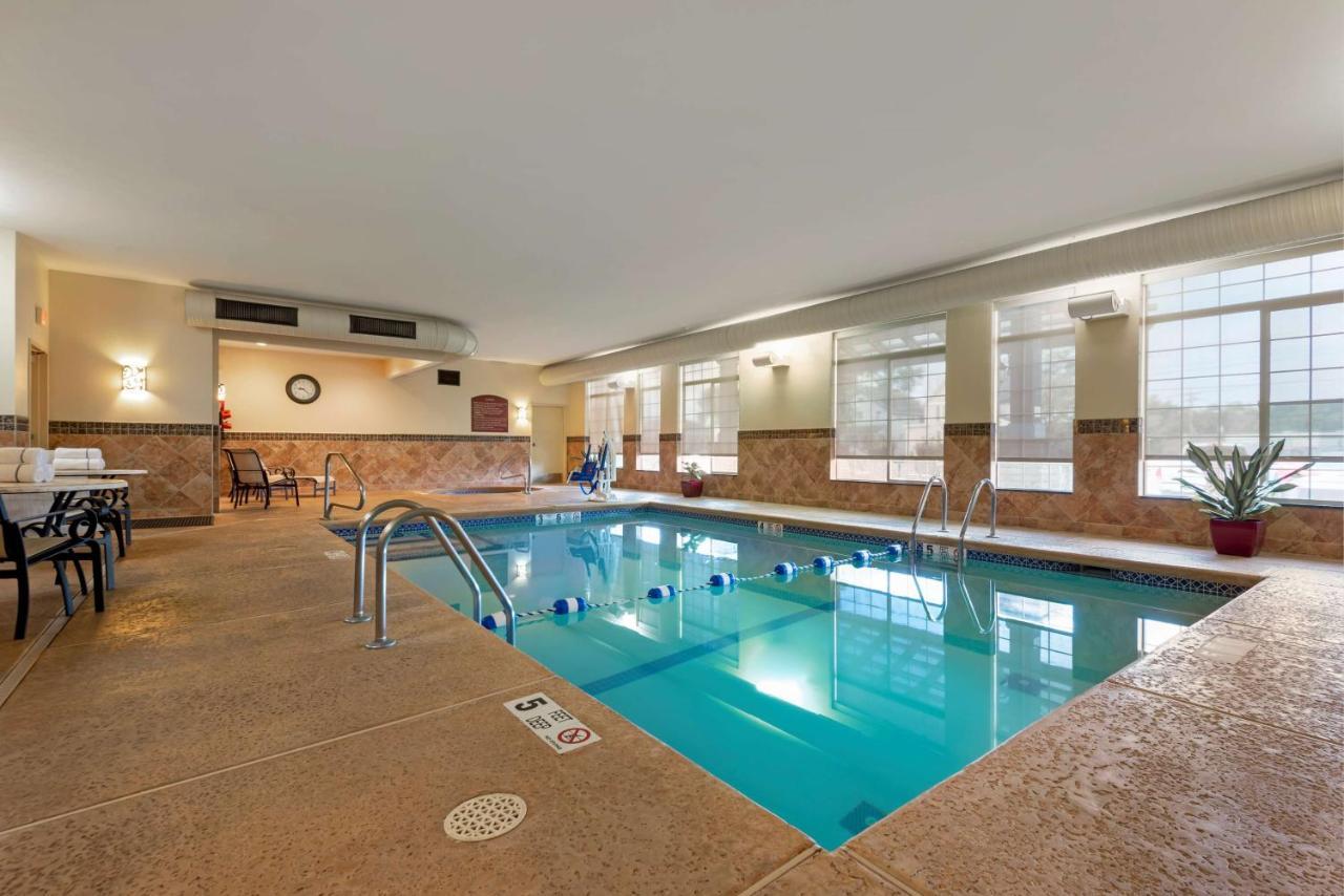 Best Western Plus Vineyard Inn And Suites Penn Yan Exterior foto