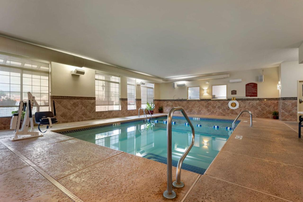 Best Western Plus Vineyard Inn And Suites Penn Yan Exterior foto