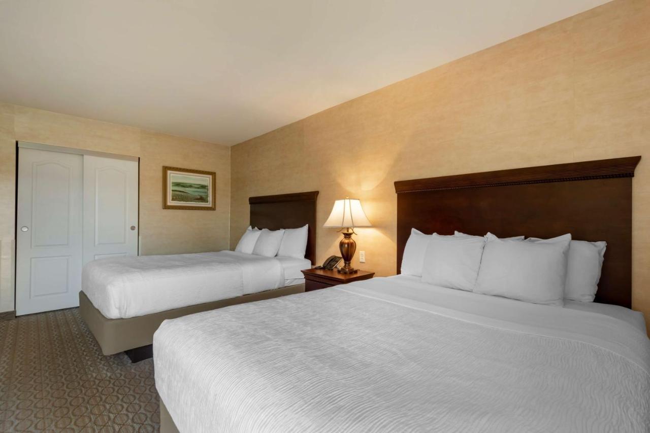 Best Western Plus Vineyard Inn And Suites Penn Yan Exterior foto